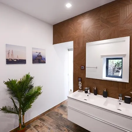 Fontinha Terrace View House Faja Grande