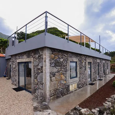 Villa Fontinha Terrace View House